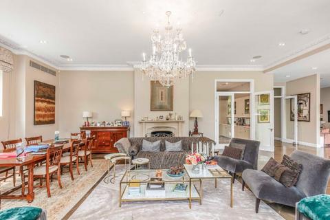 undefined, Castelnau, Barnes, London, SW13