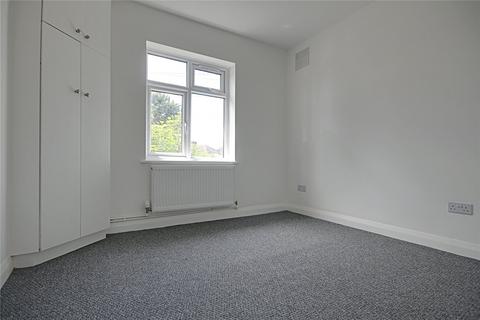 2 bedroom maisonette to rent, Camberley Avenue, Enfield, EN1