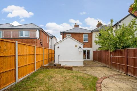 3 bedroom semi-detached house to rent, Maidenhead,  Berkshire,  SL6