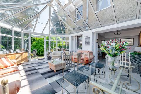 4 bedroom semi-detached house for sale, Coles Farm, Chequers Lane, Watford