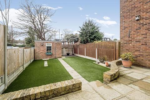 32 Ridgewell Close, Dagenham, RM10 9AJ