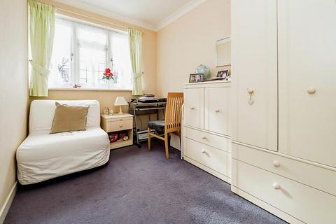 32 Ridgewell Close, Dagenham, RM10 9AJ