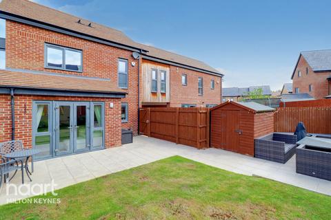 2 Pixel Way, Oakgrove, Milton Keynes, MK10 9TS