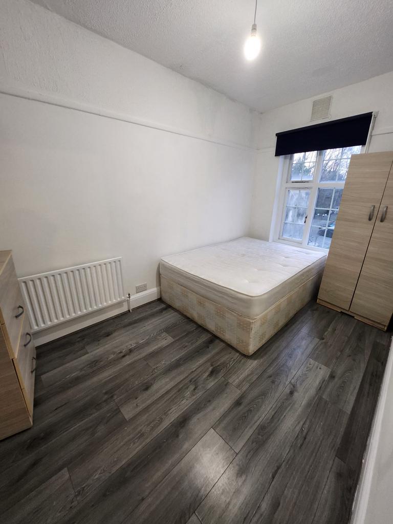 4 Bedroom Flat in Hackney
