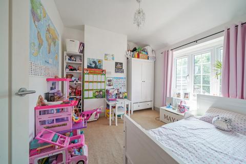 30 Aynscombe Angle, Orpington, BR6 0HJ