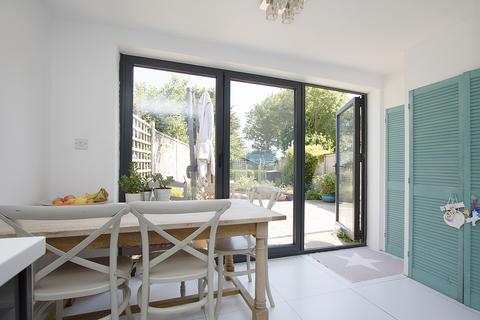 2 bedroom property for sale, Les Camps du Moulin, St Martin's, Guernsey, GY4