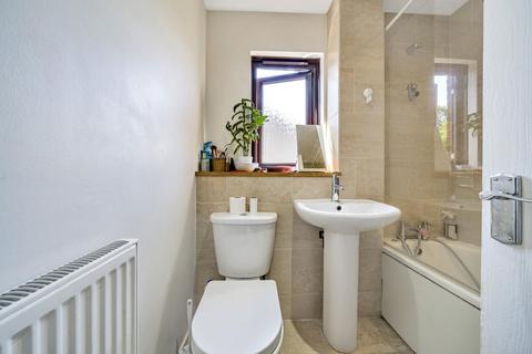 16 Sheldon Close, London, SE20 8LU