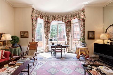1 bedroom apartment for sale, Sloane Gardens, Chelsea, London, SW1W