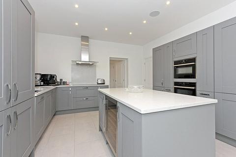 43 Hustlings Drive, Eastchurch, Sheerness, ME12 4JX