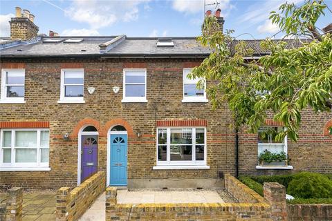 3 bedroom terraced house to rent, Alexandra Road, Kew, Surrey, TW9