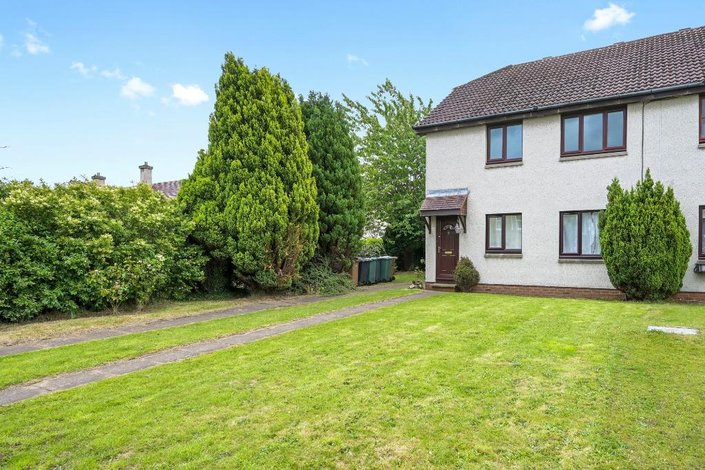 Parkgrove Gardens, Barnton, Edinburgh, EH4 2 bed flat for sale £185,000