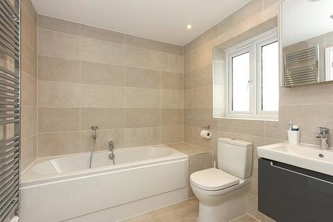 41 Hustlings Drive, Eastchurch, Sheerness, ME12 4JX