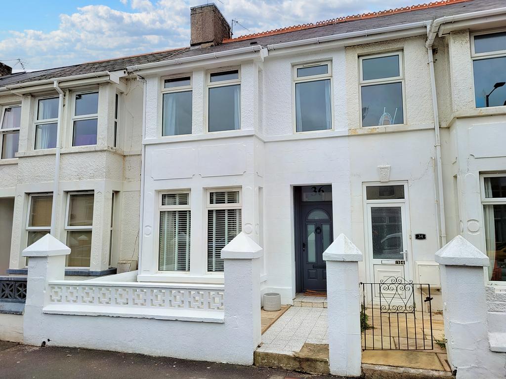 SUFFOLK PLACE, PORTHCAWL, CF36 3EB 3 bed terraced house for sale £250,000