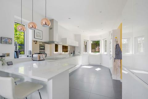 4 bedroom detached house for sale - 216 Colinton Road, Colinton, Edinburgh, EH14 1DL