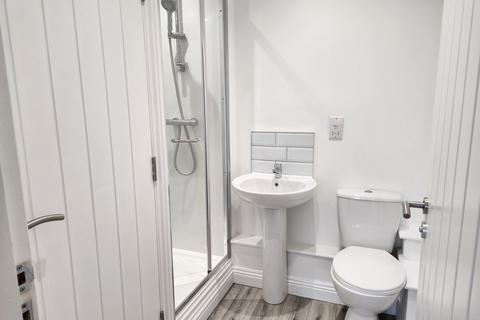2 bedroom apartment to rent, Sea Road, Bournemouth
