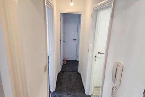 2 bedroom apartment to rent, Sea Road, Bournemouth