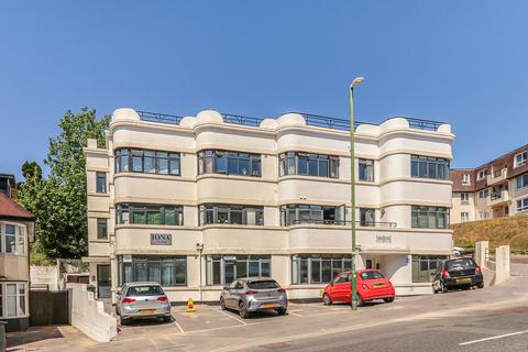 2 bedroom apartment to rent, Sea Road, Bournemouth