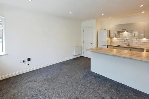 2 bedroom apartment to rent, Sea Road, Bournemouth