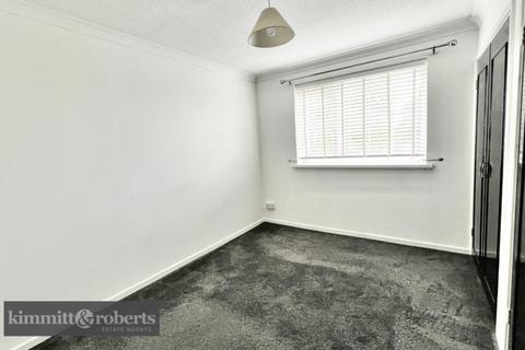 2 bedroom flat for sale, Lingmell, Washington, Tyne and Wear, NE37