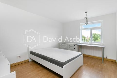 3 bedroom apartment to rent, Waterfall Road, Arnos Grove, London