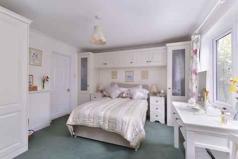 29 Copse Edge, Cranleigh, GU6 7DU