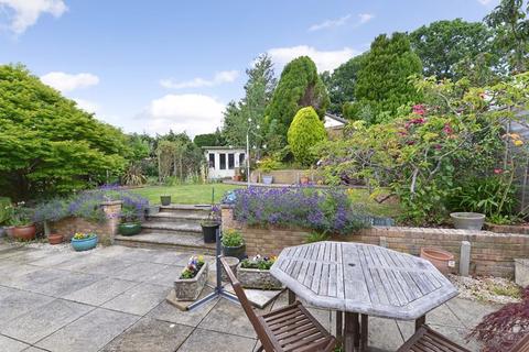 29 Copse Edge, Cranleigh, GU6 7DU