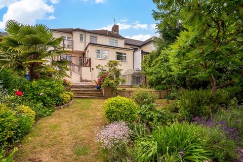 134 Longmead Drive, Sidcup, DA14 4NZ