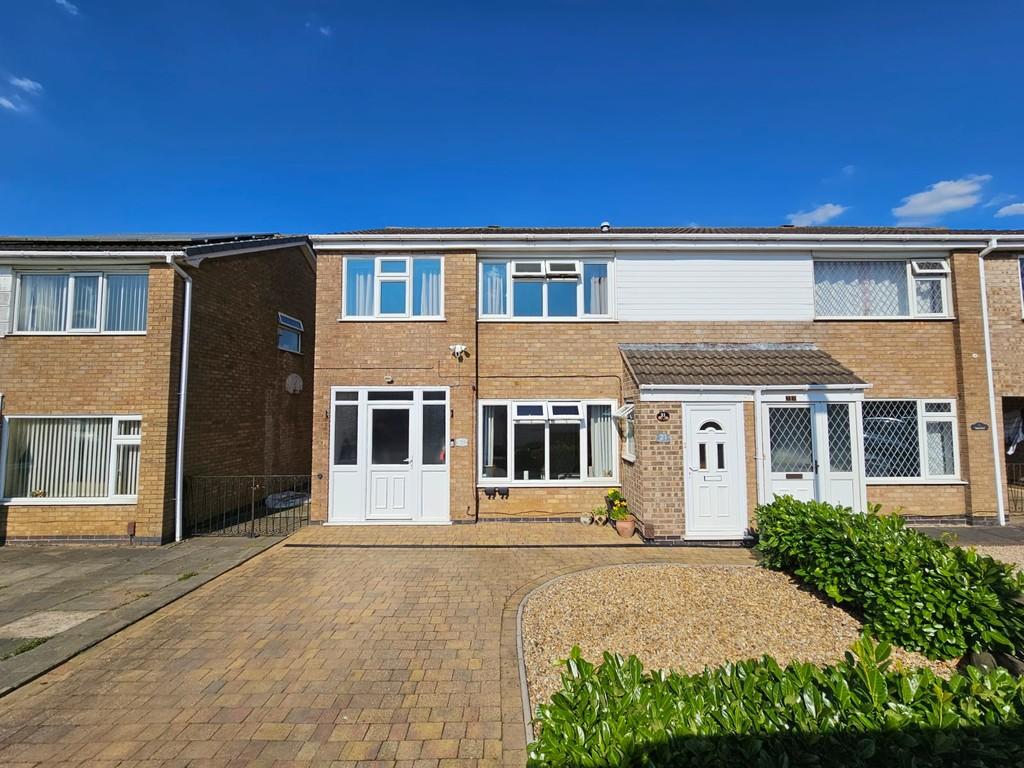 Redbrook Crescent, Melton Mowbray 5 bed semidetached house £255,000