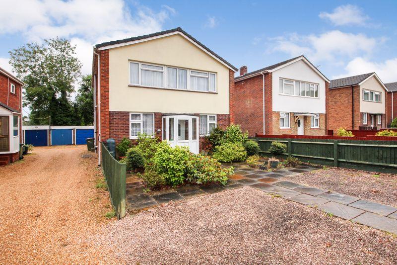 Wheatsheaf Court, Hedge End, SO30 4DX 2 bed property for sale £260,000