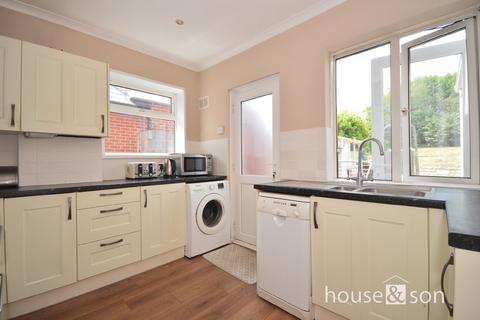16 Dowlands Road, Bournemouth, BH10 5LG