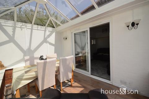 16 Dowlands Road, Bournemouth, BH10 5LG
