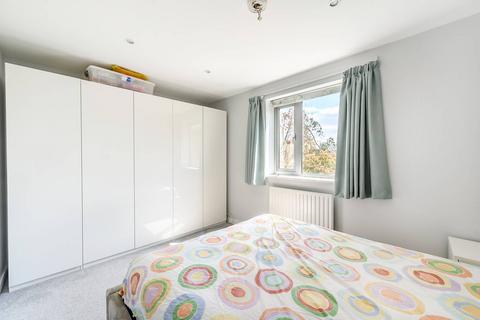 2 bedroom flat for sale, Hindon Court, Pimlico, London, SW1V