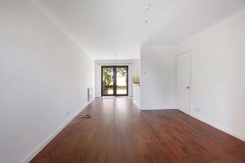 40 Semple Gardens, Chatham, ME4 6QD