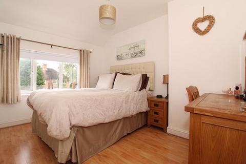 42 Blackthorne Road, Walsall, WS5 4NF