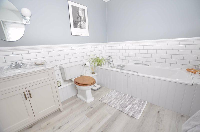 En suite bathroom