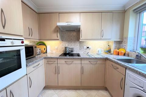 2 bedroom retirement property for sale, HARDYS COURT, DORCHESTER ROAD, LODMOOR, WEYMOUTH