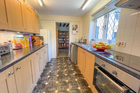 3 bedroom terraced house for sale, High Street, Tingrith MK17