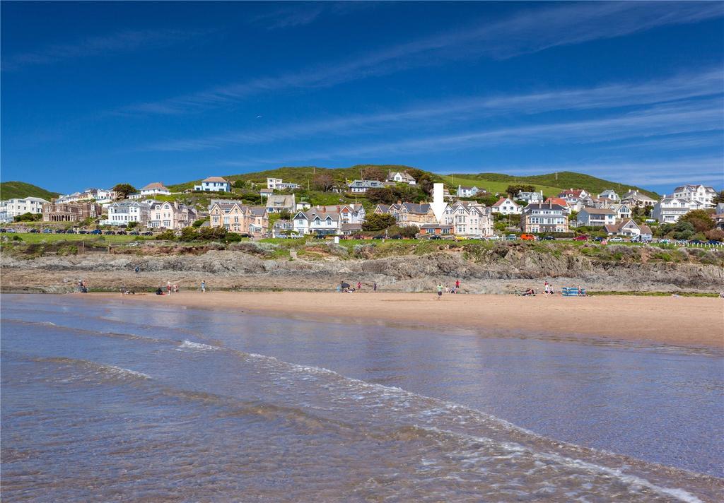 6 Cliffside, The Esplanade, Devon, EX34 1 bed apartment for