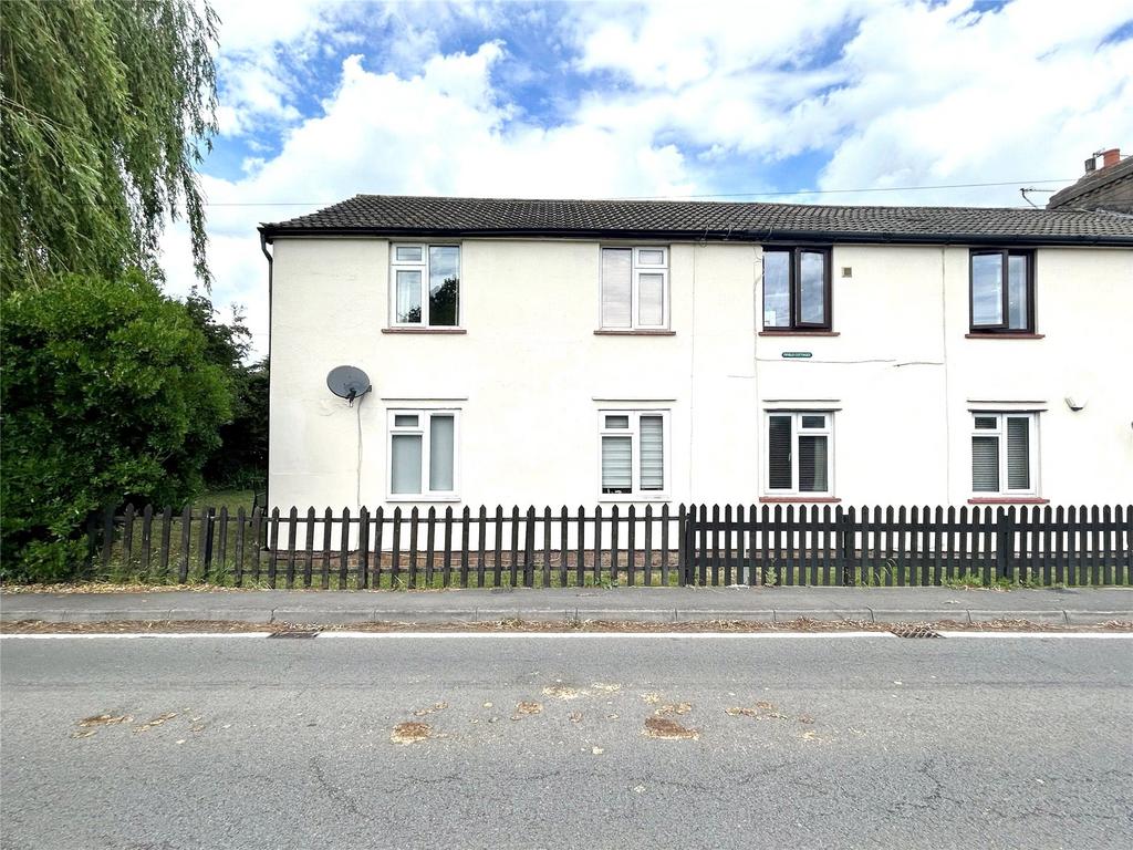 Fifield Cottages, Forest Green Road, Fifield, Berkshire, SL6 2 bed