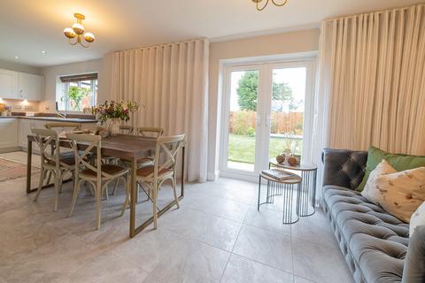 5 bedroom detached house for sale - Plot 319, The Colcutt at Sherford, 116 Hercules Road PL9