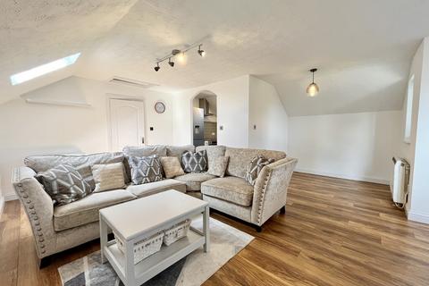 2 bedroom flat to rent, Cavendish Gardens, Chelmsford CM2