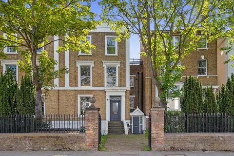 2 bedroom maisonette for sale, Albion Road, London, N16