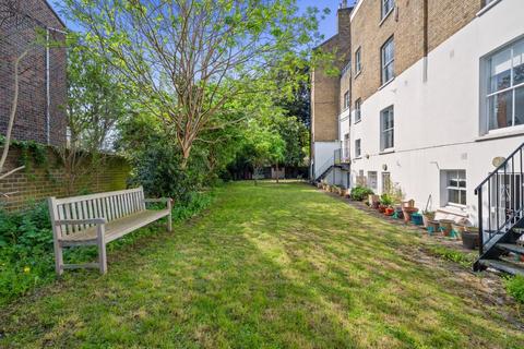 2 bedroom maisonette for sale, Albion Road, London, N16