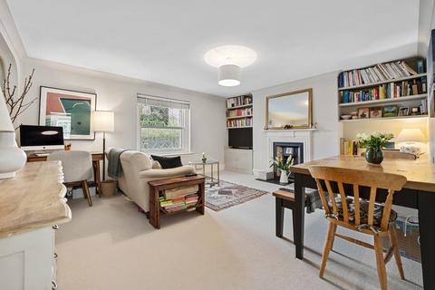 2 bedroom maisonette for sale, Albion Road, London, N16