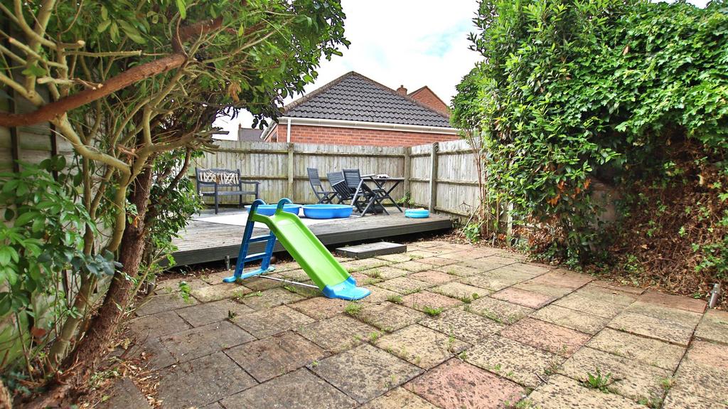 Wigeon Lane, Walton Cardiff, Tewkesbury 2 bed house for sale £197,000