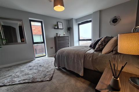 2 bedroom apartment for sale, Redeness Street, York City Centre YO31