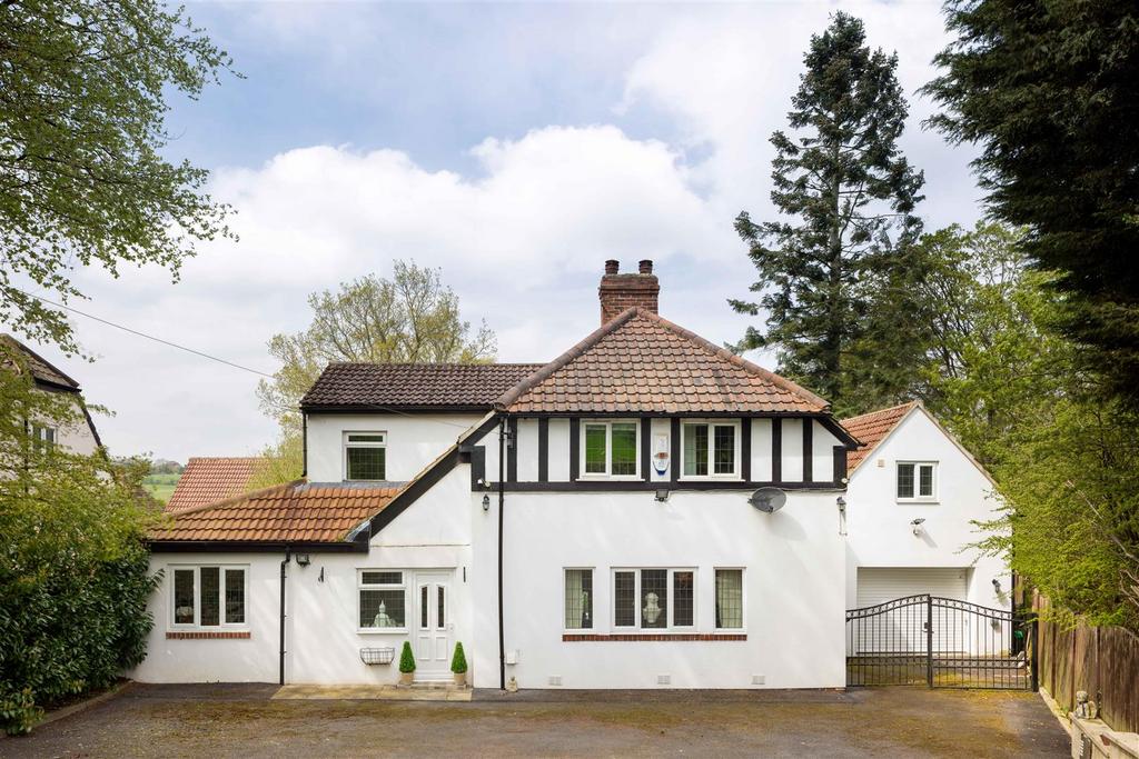 Wetherby Road, Leeds LS17 4 bed detached house for sale £765,000