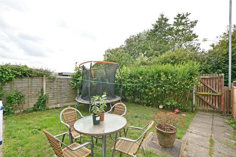 4 Nursery Close, Leeds, LS17 7EB