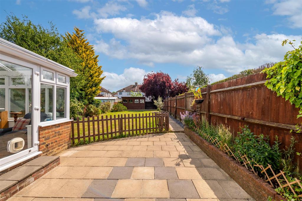 49 Horley Road externals more-4.jpg