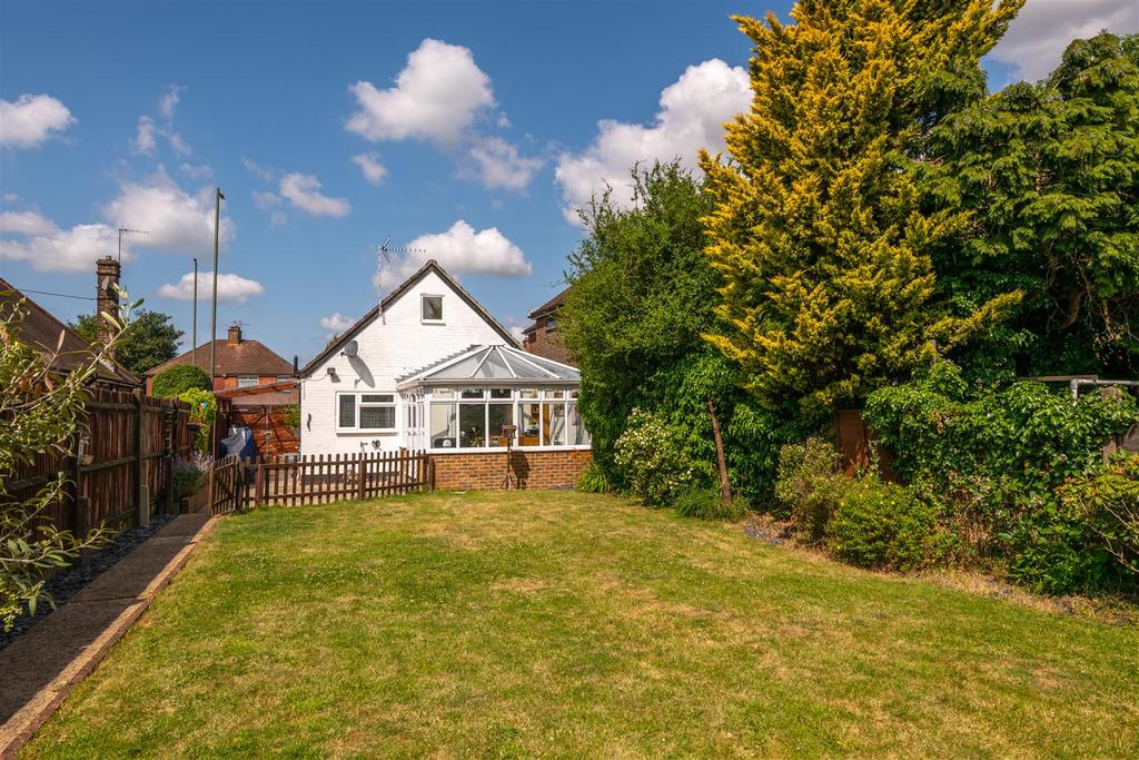 49 Horley Road externals-6.jpg
